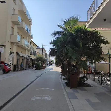 Miamare 1 Min Dalla E Terrazzo Di Clickaffitti 里米尼