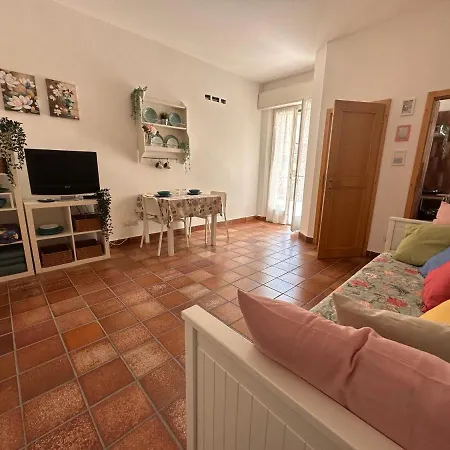 Miamare 1 Min Dalla E Terrazzo Di Clickaffitti