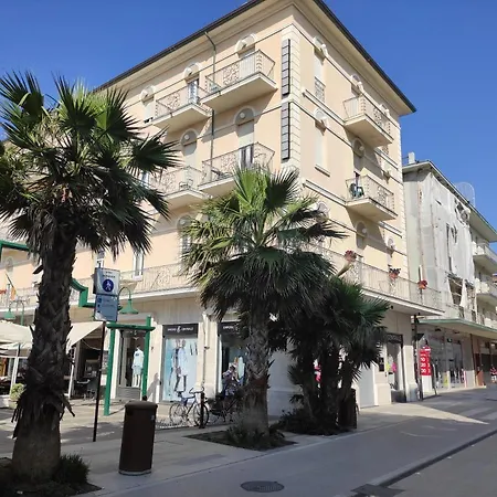 Appartement Miamare 1 Min Dalla E Terrazzo Di Clickaffitti Rimini