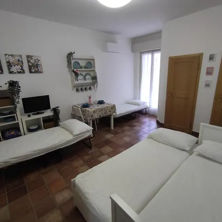Miamare 1 Min Dalla E Terrazzo Di Clickaffitti Ρίμινι